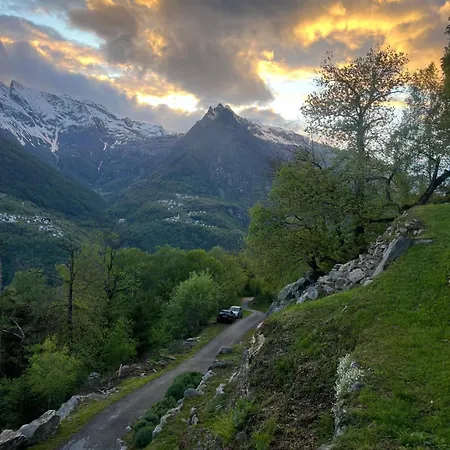 Res - Con Vista Sulle Montagne Σαλέ *
